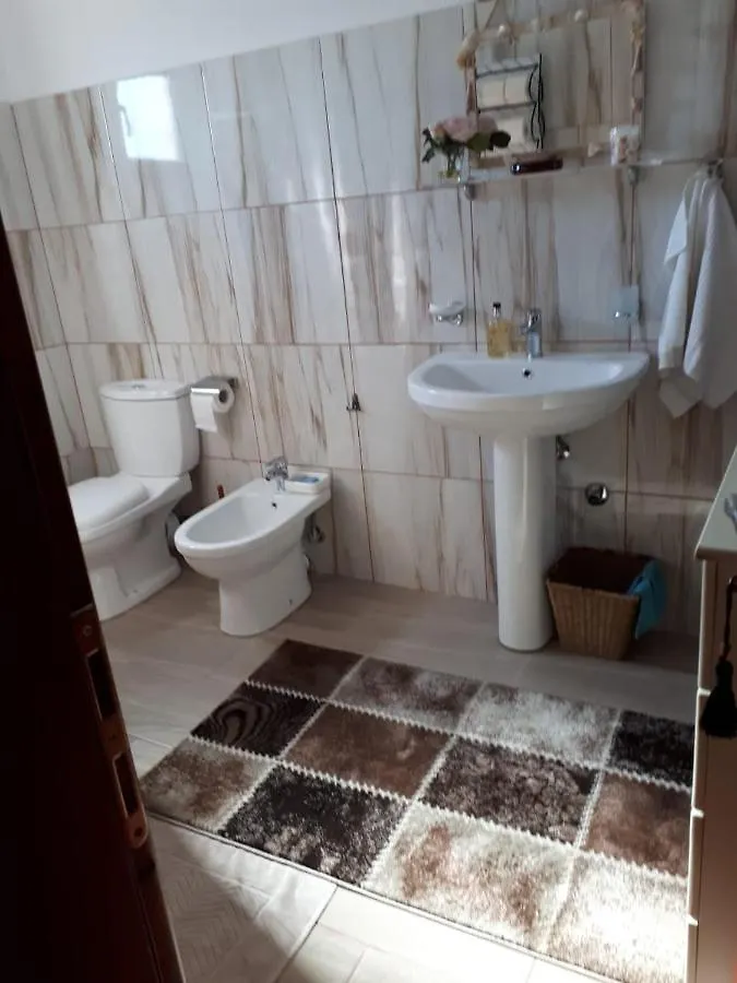 Vila Topalli Villa Pogradec Albania