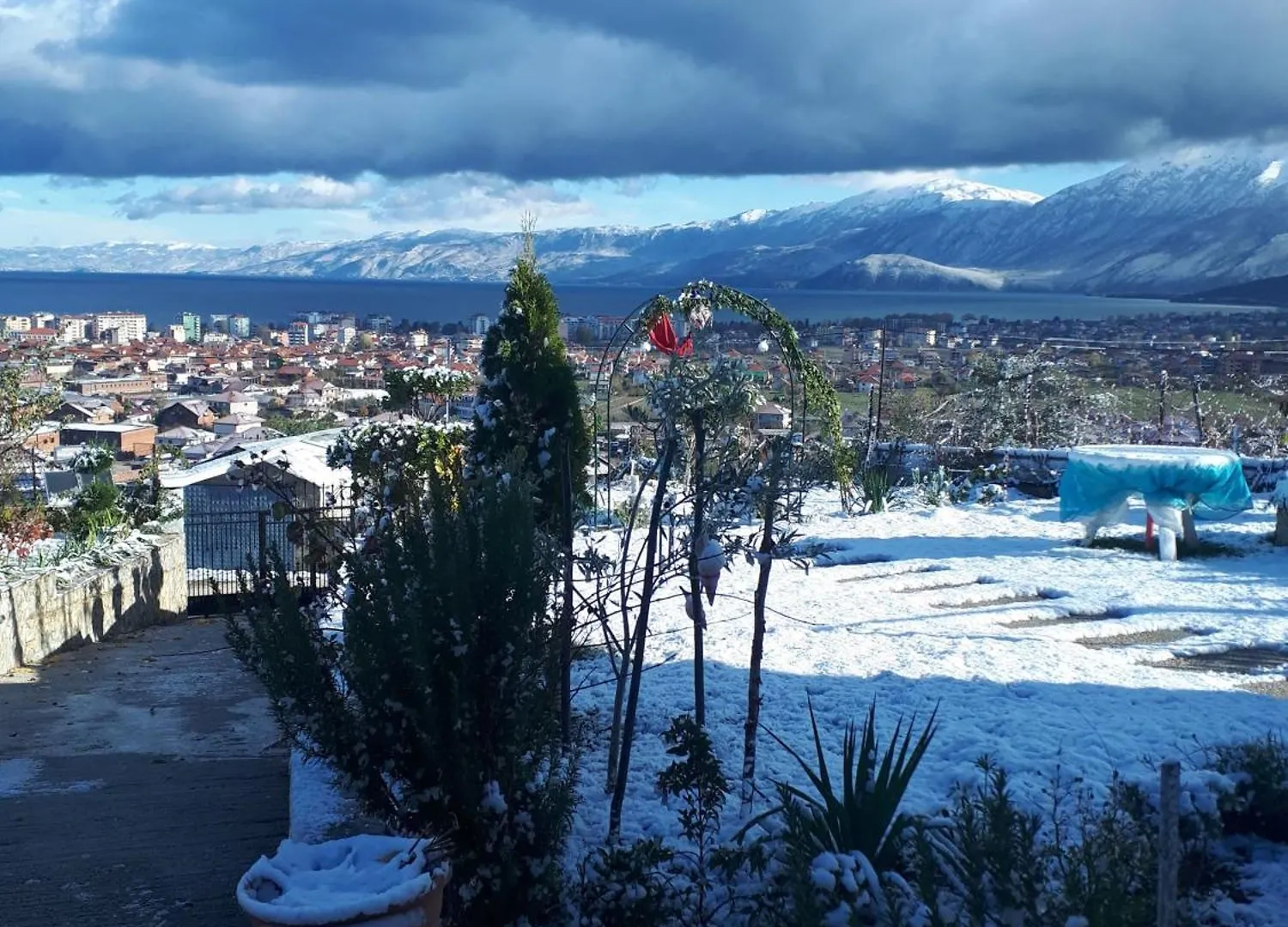 Vila Topalli Villa Pogradec